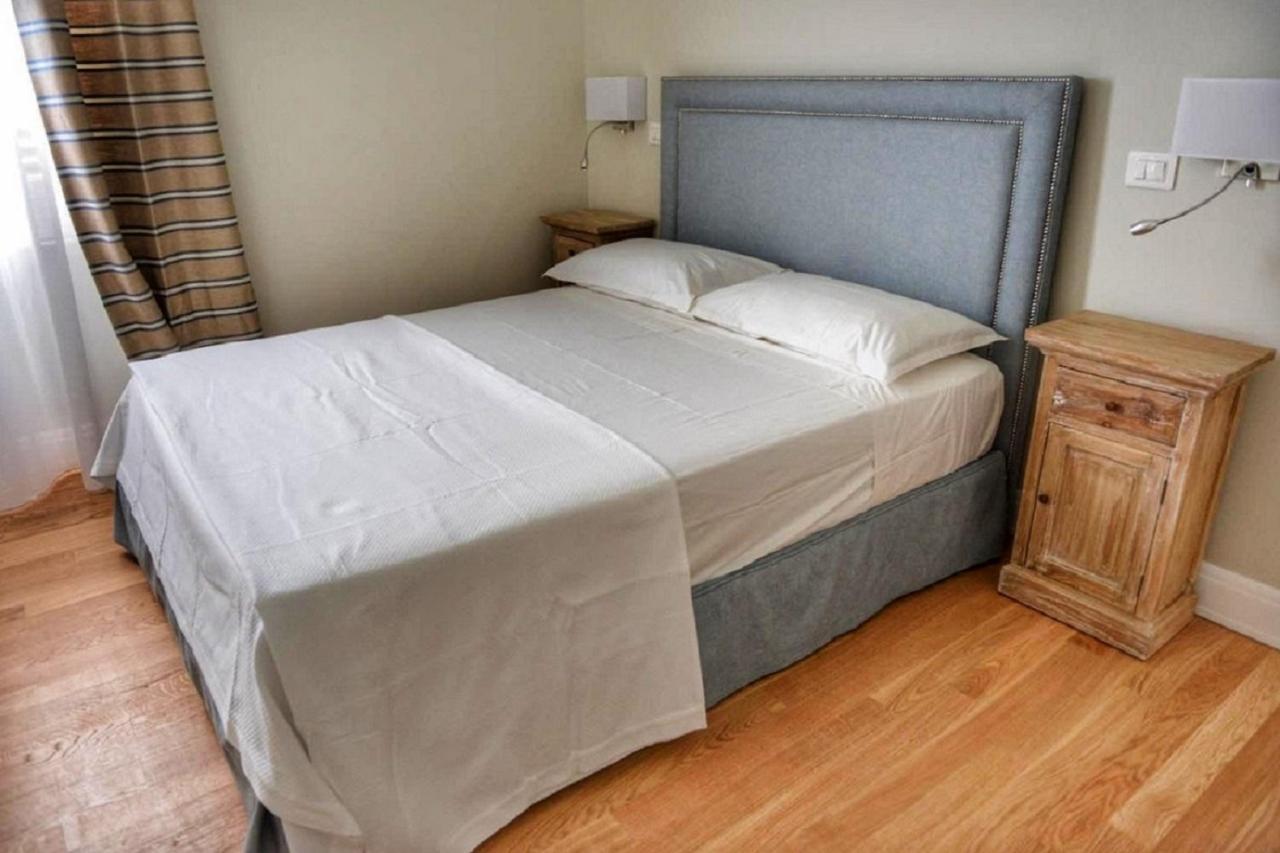 Domus D'Angelo B&B Формия Екстериор снимка